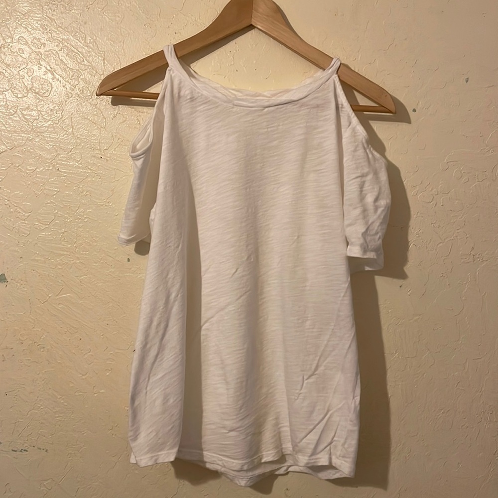 Mauve Anthropologie cold shoulder tee
